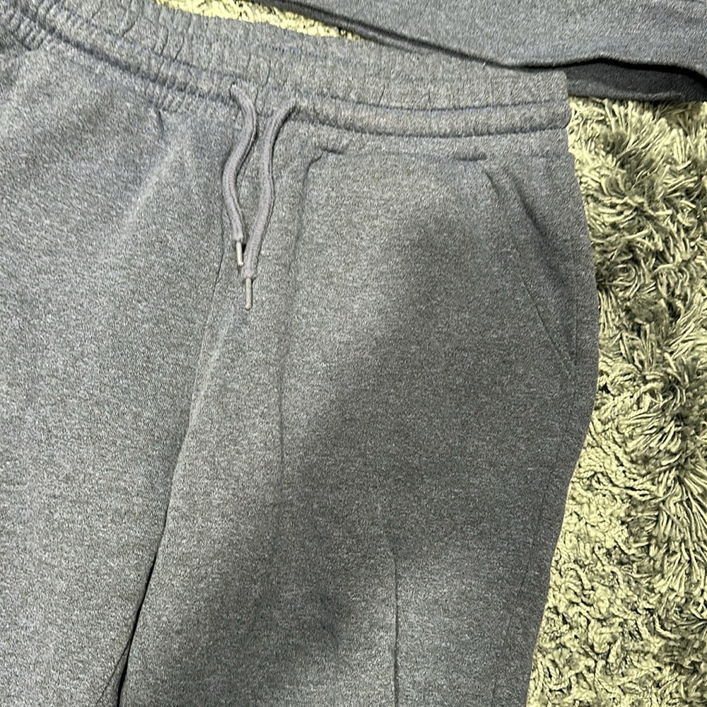 Sweatsuit - Picture 2 of 3